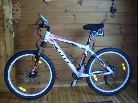 Scott Aspect 30 2011 2024 leynir.is