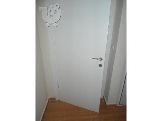 Πορτα εσωτερικου χωρου , λευκη λακα 2,06 χ 0,73