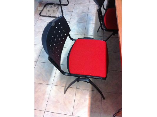 PoulaTo: Καρέκλες