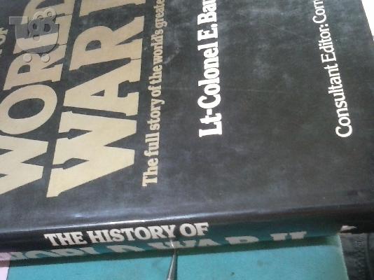 PoulaTo: The History of World War Two (Hardcover) by Lt-Colonel E. Bauer (Author)