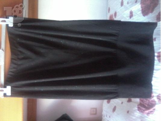 Μαύρο στράπλες φόρεμα