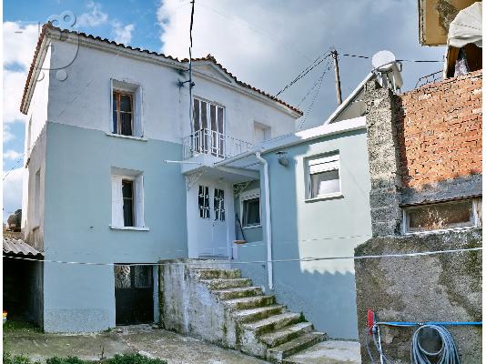 PoulaTo: Πωλείται κατοικήσιμη διώροφη μονοκατοικία στη Μόρια (130τμ)