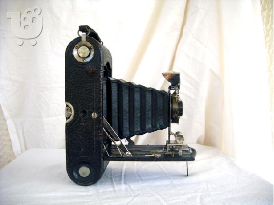 Kodak  φωτογραφική μηχανη αντίκα .Ξύλινη του 1910