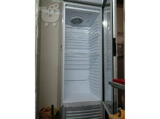 PoulaTo: ψυγείο βιτρίνα και πλυντήριο πιάτων