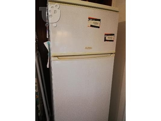 PoulaTo: Πωλείται μεταχειρισμένο ψυγείο λόγω μετακόμισης