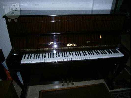 Πωλείται πιάνο μάρκας Legnica