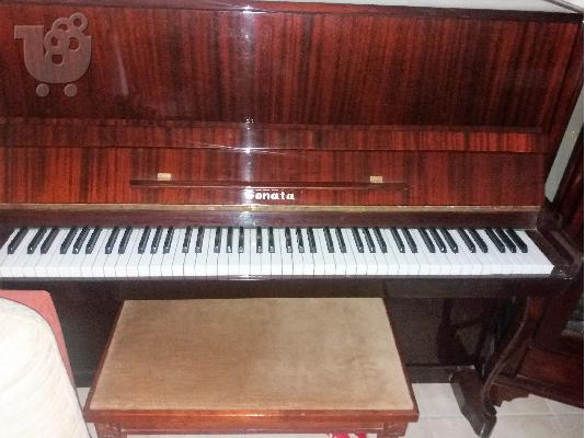 Πωλείται Ρωσικό πιάνο Sonata 35ετίας