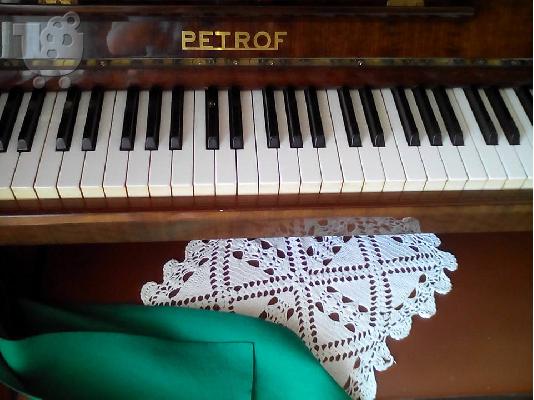 Κλασσικό Πιάνο Petrof Όρθιο
