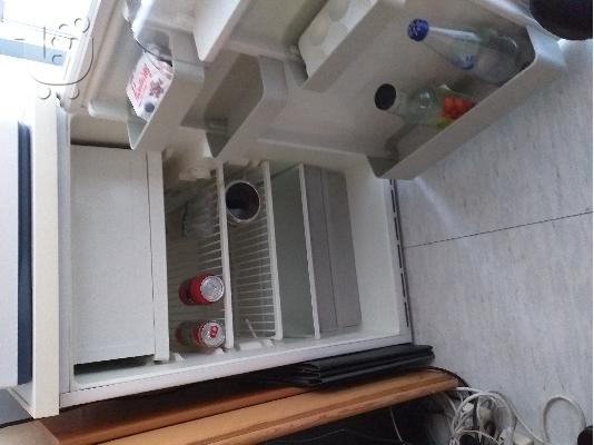 PoulaTo: Ψυγείο γραφείου BOSCH