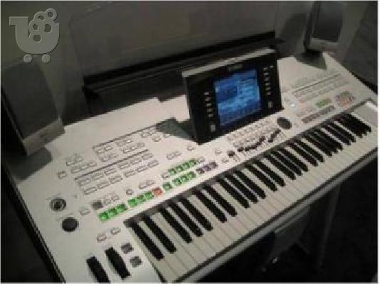 PoulaTo: Yamaha Tyros3 61-Key Keyboard Workstation
