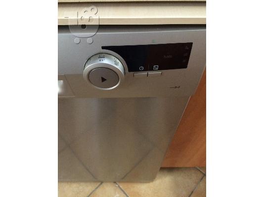Εντυπωσιάστε στην κουζίνα σας με ένα ευρύχωρο πλυντήριο πιάτων PITSOS INOX 60cm. Καλέστε μ...