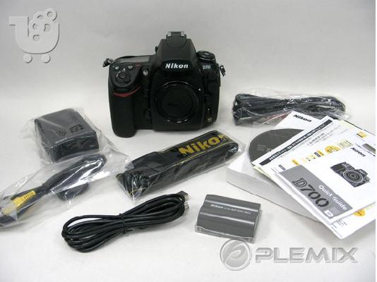 PoulaTo: Brand New Nikon D700