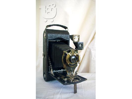 Kodak  φωτογραφική μηχανη αντίκα .Ξύλινη του 1910