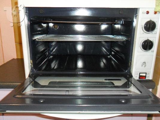 PoulaTo: Ηλεκτρικό φουρνάκι με 2 εστίες και grill