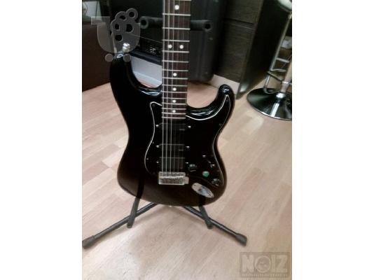 PoulaTo: FENDER AMERICAN SPECIAL STRATOCASTER® HSS (Made in USA)