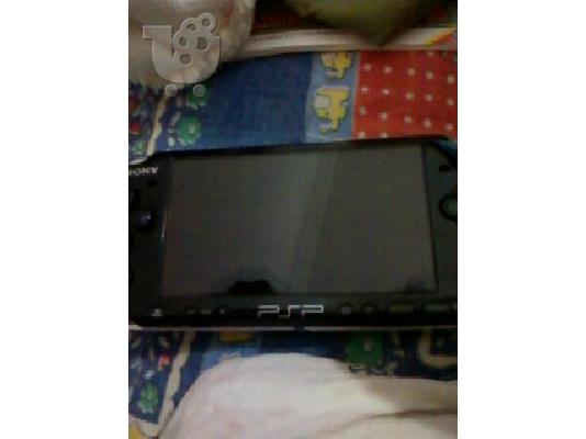 Πωλείται PSP 3000, wifi +10 παιχνίδια