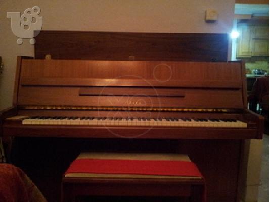 PoulaTo: Πιάνο YAMAHA σε άριστη κατάσταση