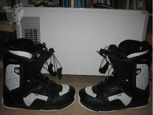 Salomon solace snowboard boots no.47