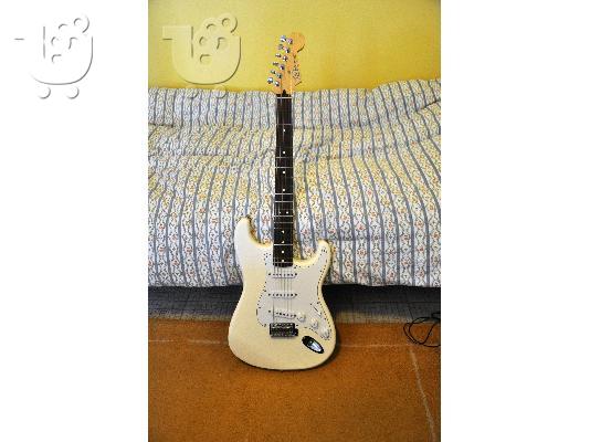 PoulaTo: Fender Stratocaster made in Mexico