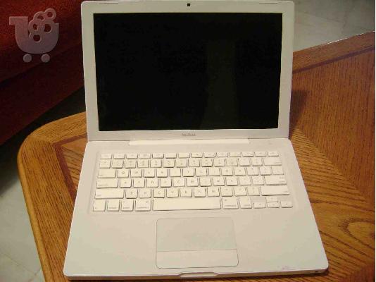 PoulaTo: Apple MacBook