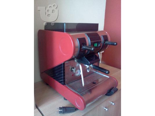 Επαγγελματική μηχανή του καφέ