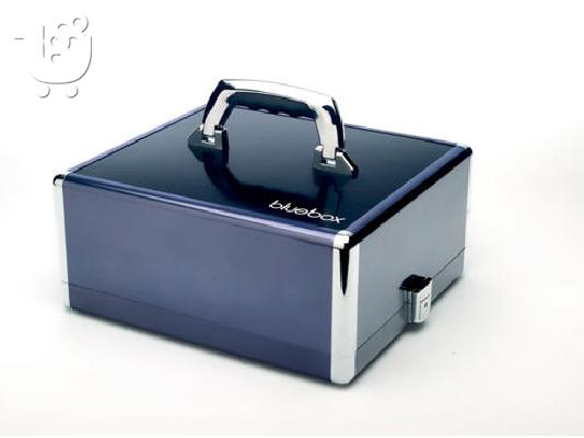 PoulaTo: Blue box