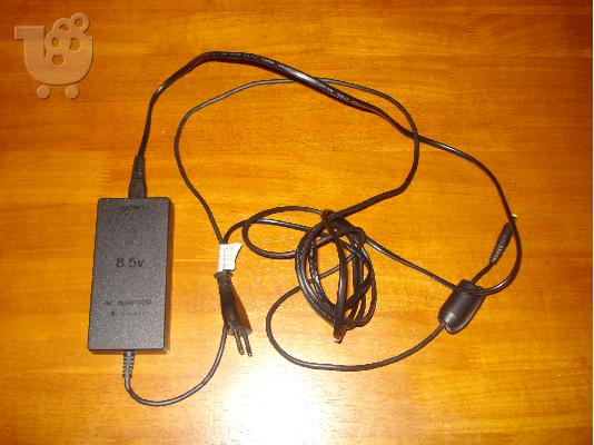 Πωλείται μεταχειρισμενο Playstation 2 με τρια παιχνιδια και τιμονιερα...