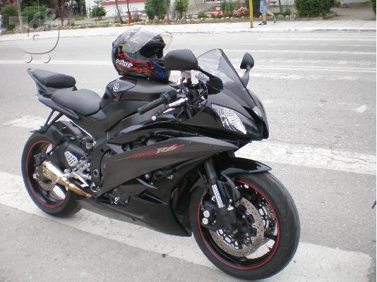 YAMAHA YZF-R6 