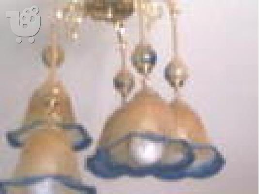 PoulaTo: φωτιστικά από φυσητό γυαλί