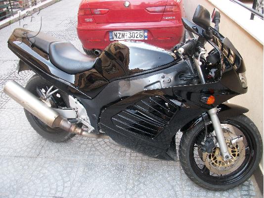 PoulaTo: SUZUKI GSF 400 Bandit '02