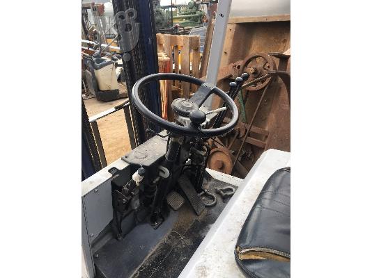 Κλαρκ Komatsu