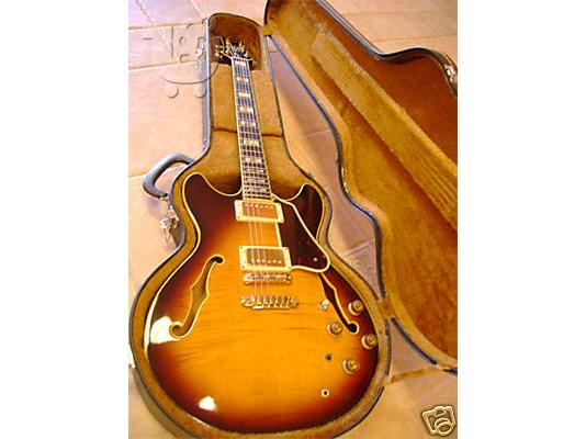 PoulaTo: Ibanez Artist AS-200