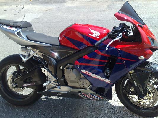 HONDA CBR 600 RR 