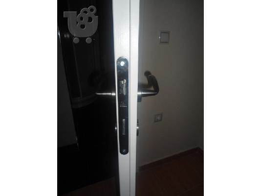 Πορτα εσωτερικου χωρου , λευκη λακα 2,06 χ 0,62