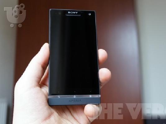 PoulaTo: sony xperia S