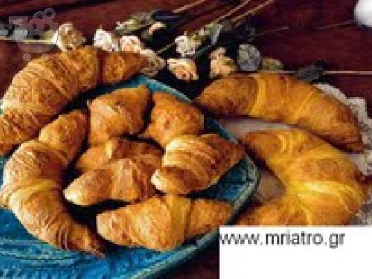 PoulaTo: donuts croissant  www.mriatro.gr