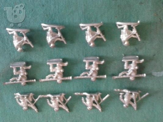 PoulaTo: 1/72- 12 μεταλλικες φιγουρες ολμοι αγγλοι-usa