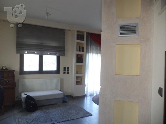 Πωλείται επαγγελματικός χώρος με σπίτι