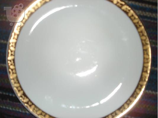 Πλήρες λευκό σερβίτσιο (FINE BOHEMIAN CHINA CZECHOSLOVAKIA)