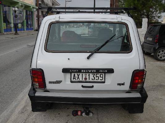 PoulaTo: LADA NIVA '04