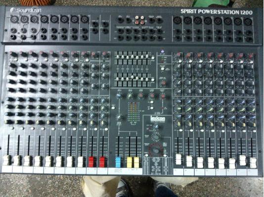 Soundcraft spirit power station 1200