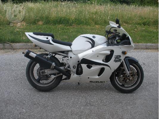 PoulaTo: SUZUKI GSX-R 600 '03