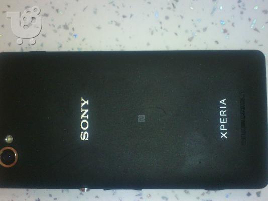 PoulaTo: XPERIA M