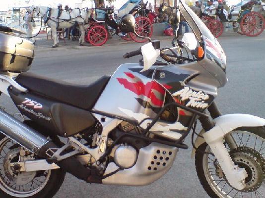 PoulaTo: HONDA XRV 750 Africa Twin '96