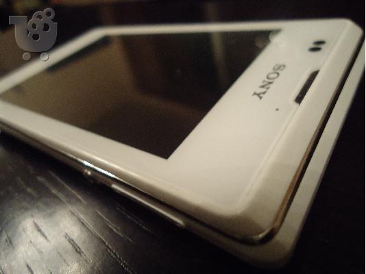 PoulaTo: SONY XPERIA Ε