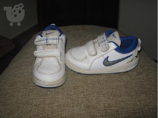 PoulaTo: 0690 NIKE παπουτσακια Νο25 σε πολυ καλη κατασταση.