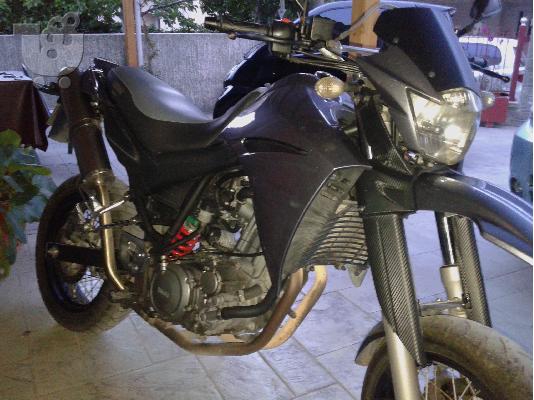 PoulaTo: YAMAHA XT 660 X Supermotard '04