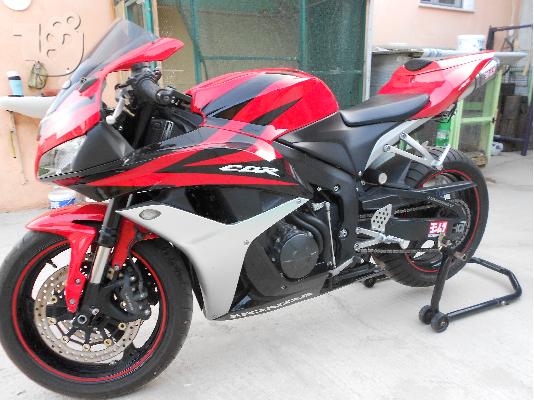 HONDA CBR 600 RR 