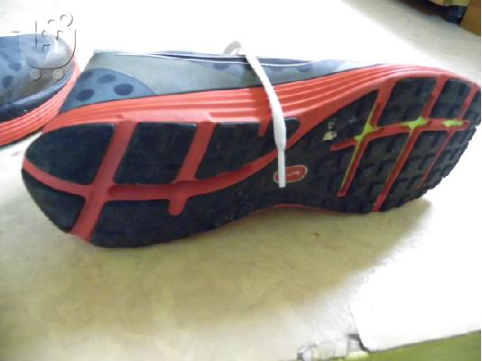 Aθλητικά Nike ειδικά για περπάτημα