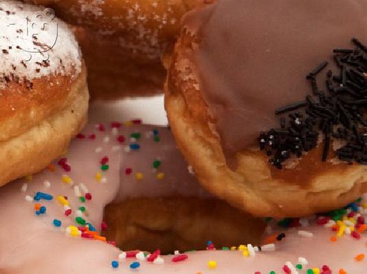 PoulaTo: DONUTS επιχείρηση
